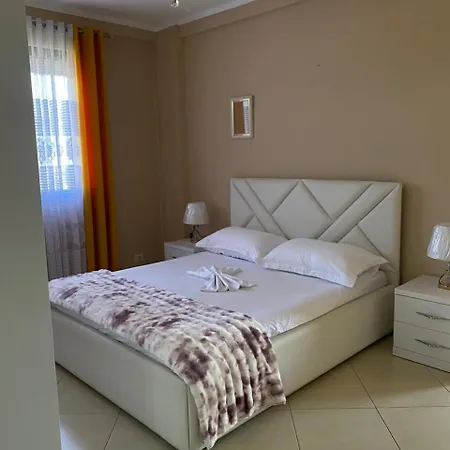 Cozy With Balcony Daire *